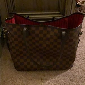 The Never-full medium by Louis Vuitton authentic
